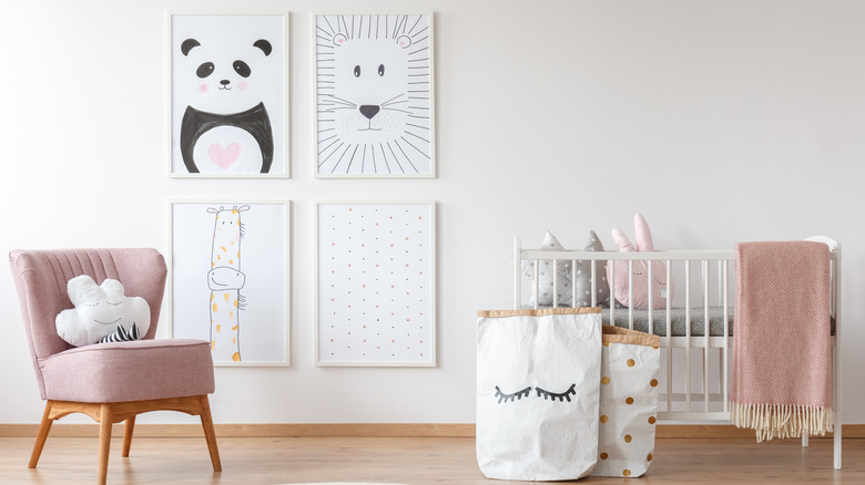 Simple, neutral nursery decor