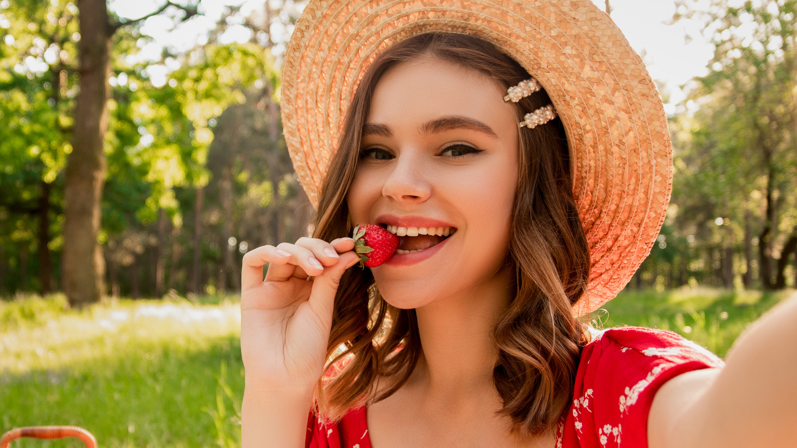 How To Pull Off The Trendy Strawberry Brunette Hair