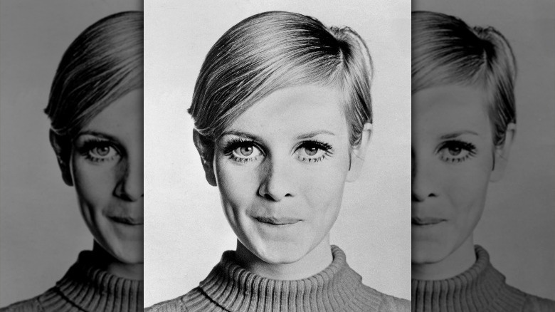 Twiggy with a mischievous look in 1967