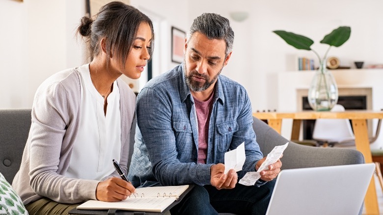 Couple planning budget