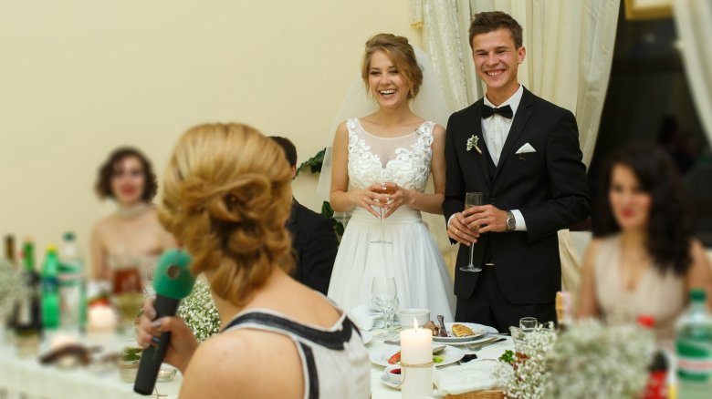 maid of honor giving a toast