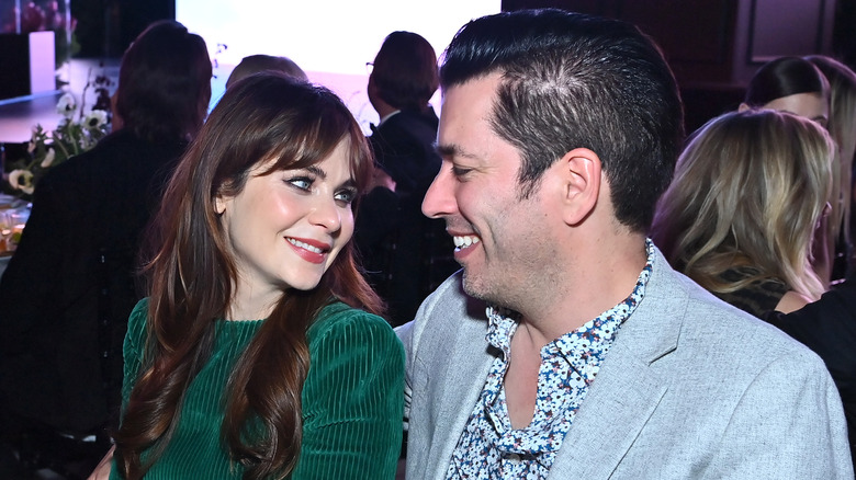 Zooey Deschanel and Jonathan Scott smiling