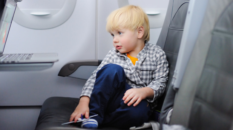 parenting hack toddler on plane