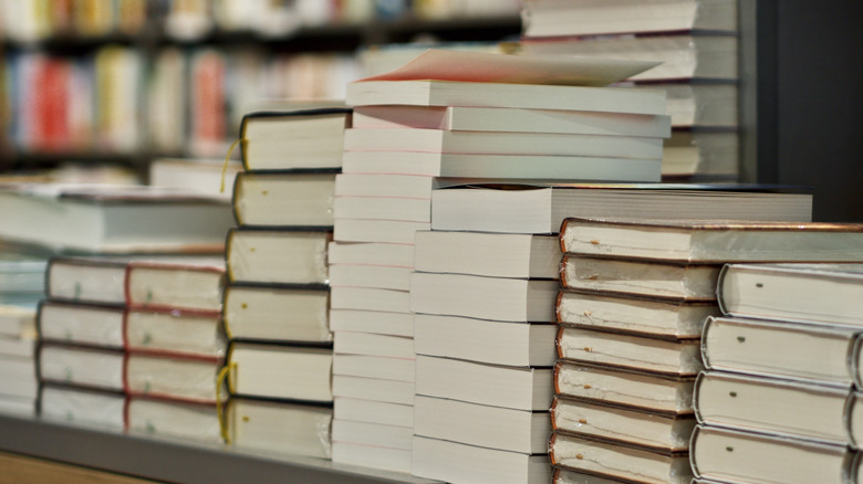 Stacks of book on table in bookstore 