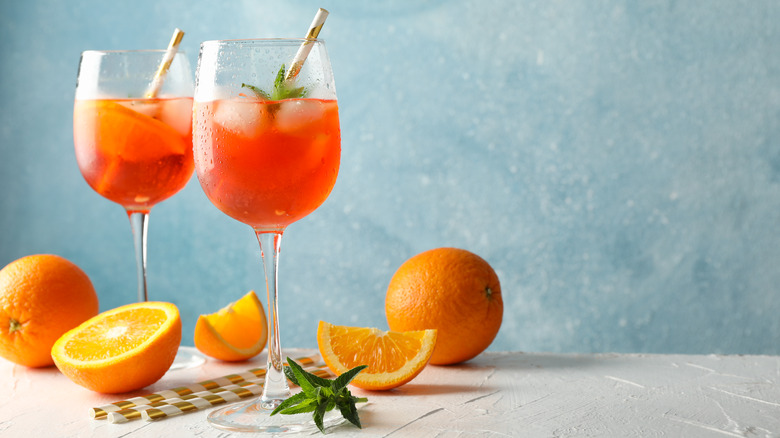 Aperol spritz cocktails