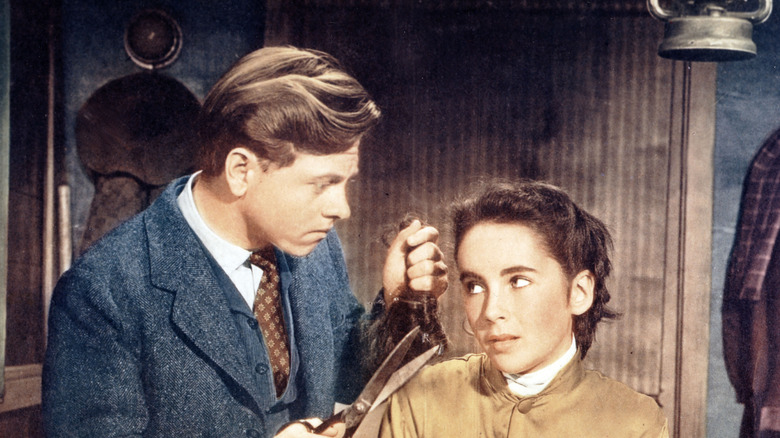 Elizabeth Taylor and Mickey Rooney in National Velvet 