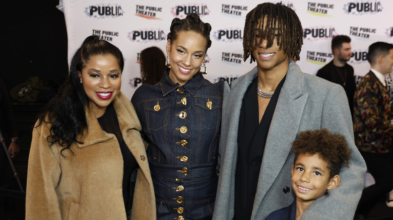 Mashonda Tifrere and Alicia Keys smiling