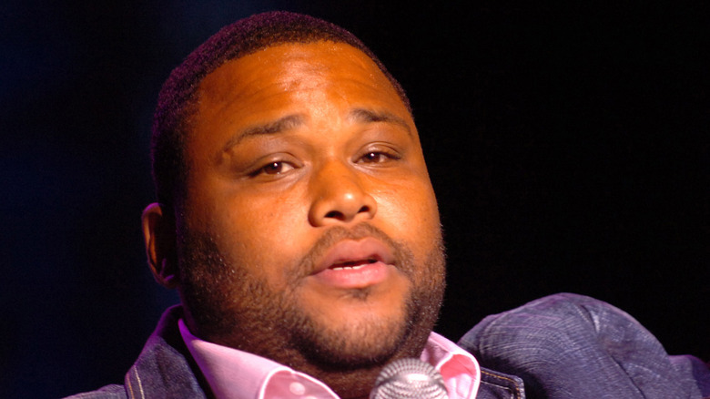 Anthony Anderson speaks onstage