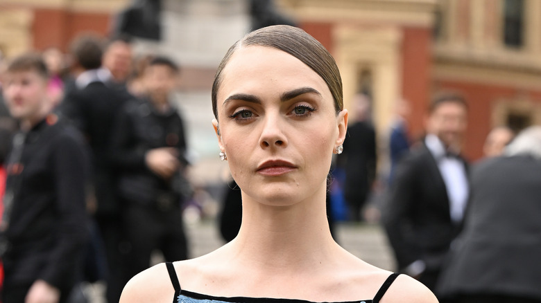 Cara Delevingne serious