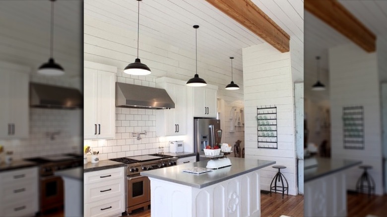 Chip and Joanna Gaines' farmhouse kitchen