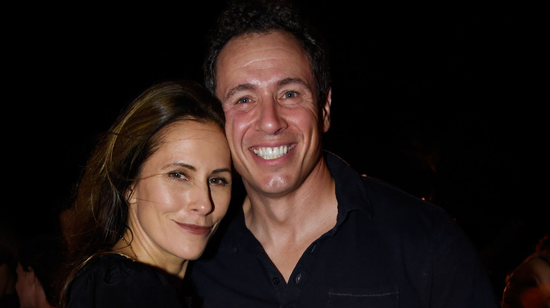 Cristina Greeven Cuomo and Chris Cuomo hugging and smiling