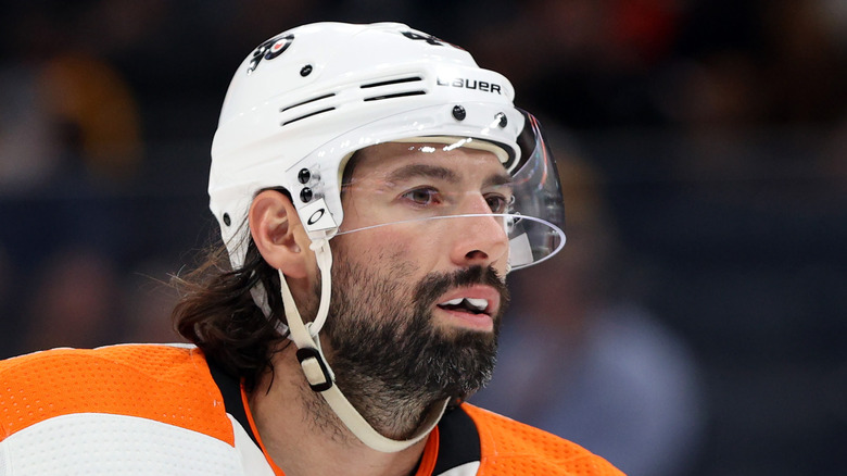 Nate Thompson playing hockey in 2021