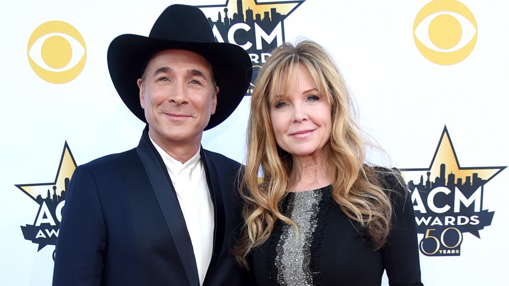 The End Of A Country Music Dynasty: Clint Black And Lisa Hartman Black ...