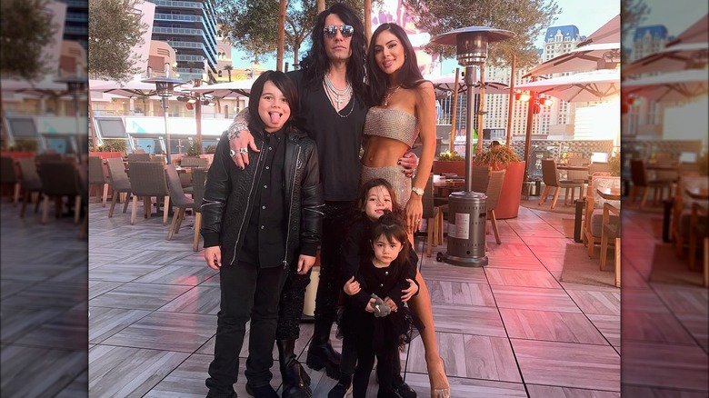 Criss Angel, Shaunyl Benson and their kids