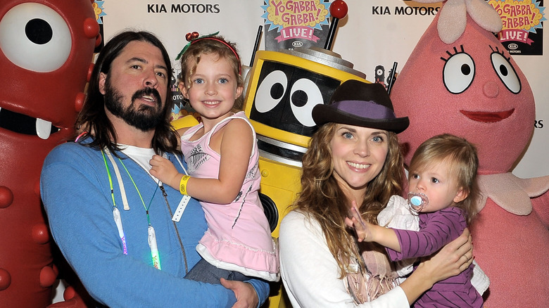 Jordyn Blum and Dave Grohl with kids