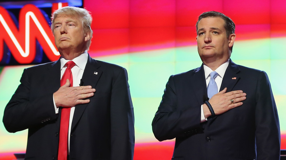 Ted Cruz, Donald Trump posing