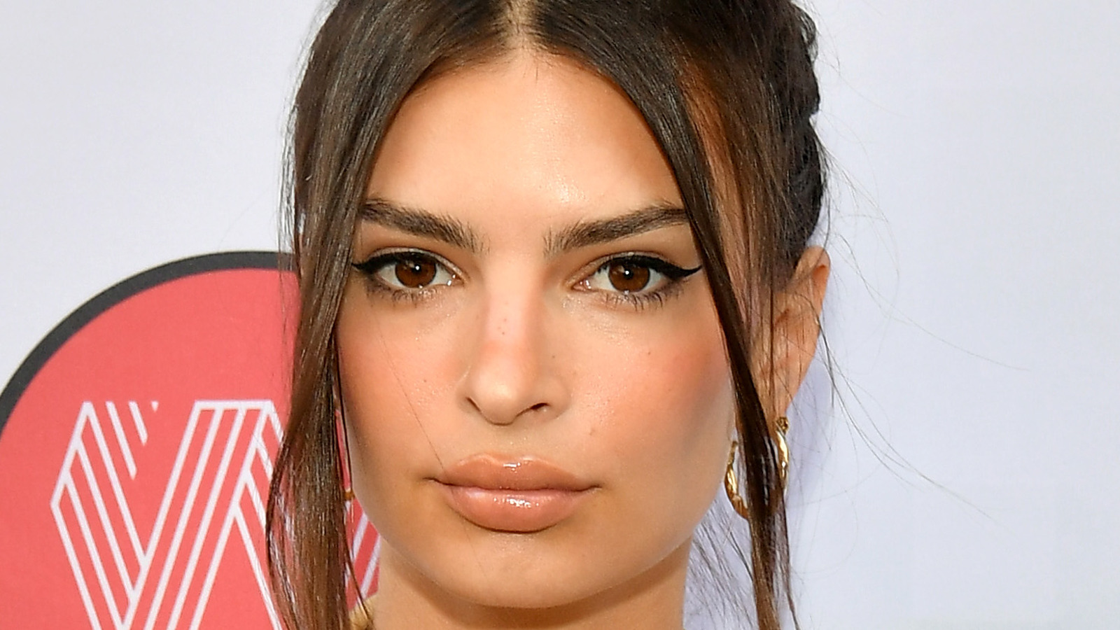 Inside Emily Ratajkowski's Heartbreaking Childhood