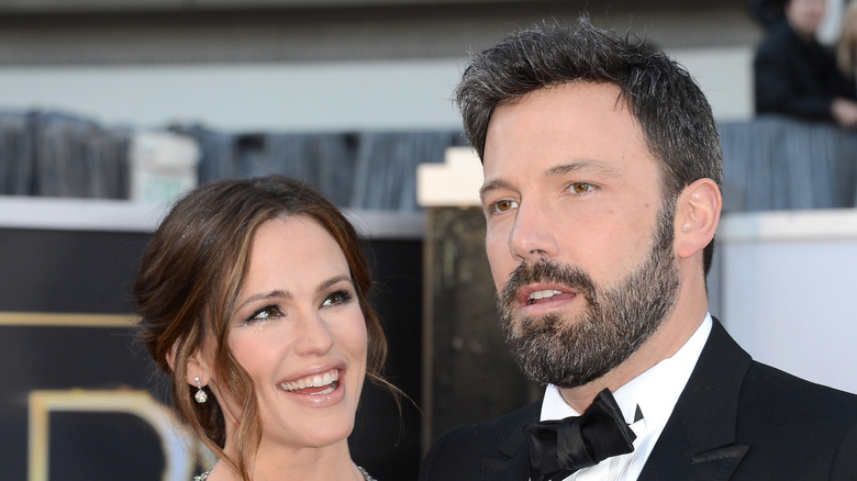 Jennifer Garner looking at Ben Affleck