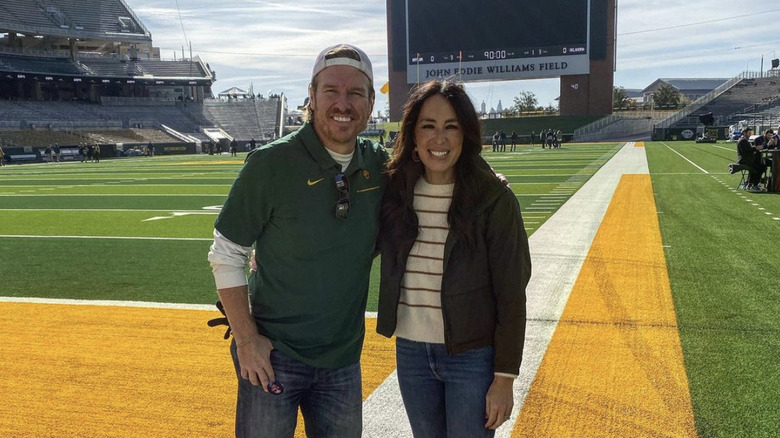 Chip and Joanna Gaines posing  