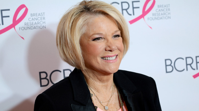 Joan Lunden smiling 