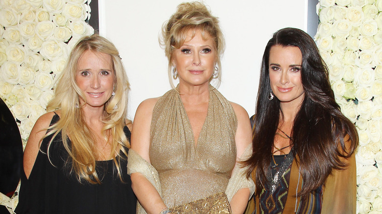 Kim Richards, Kathy Hilton, Kyle Richards, posing