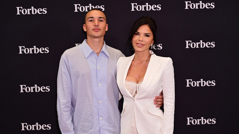 Lauren Sánchez and Nikko Gonzalez posing