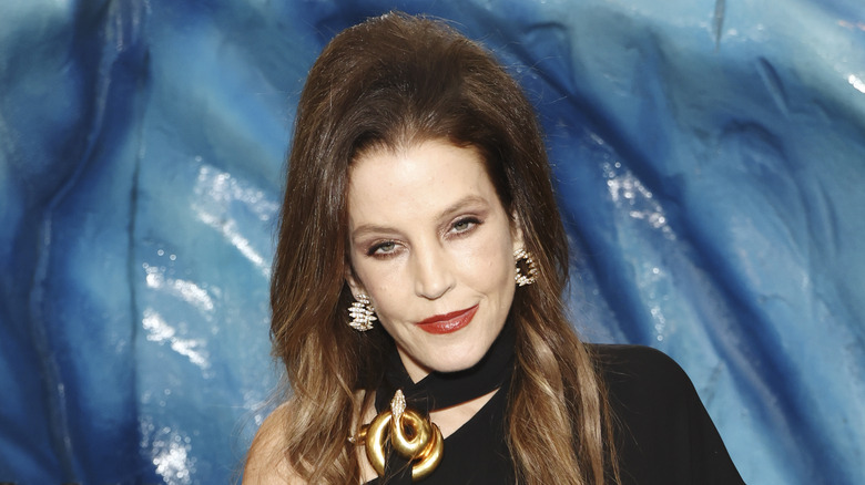 Lisa Marie Presley smiling at the Golden Globes 2023