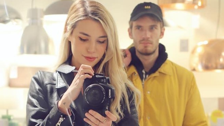 Marzia Kjellberg and PewDiePie in mirror selfie