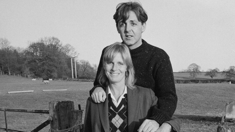 Inside Paul McCartney's Marriage To Linda Eastman