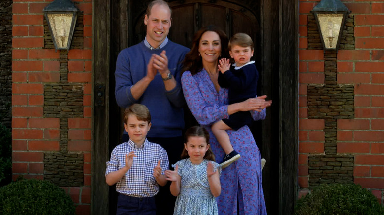 Prince William and Kate with children 