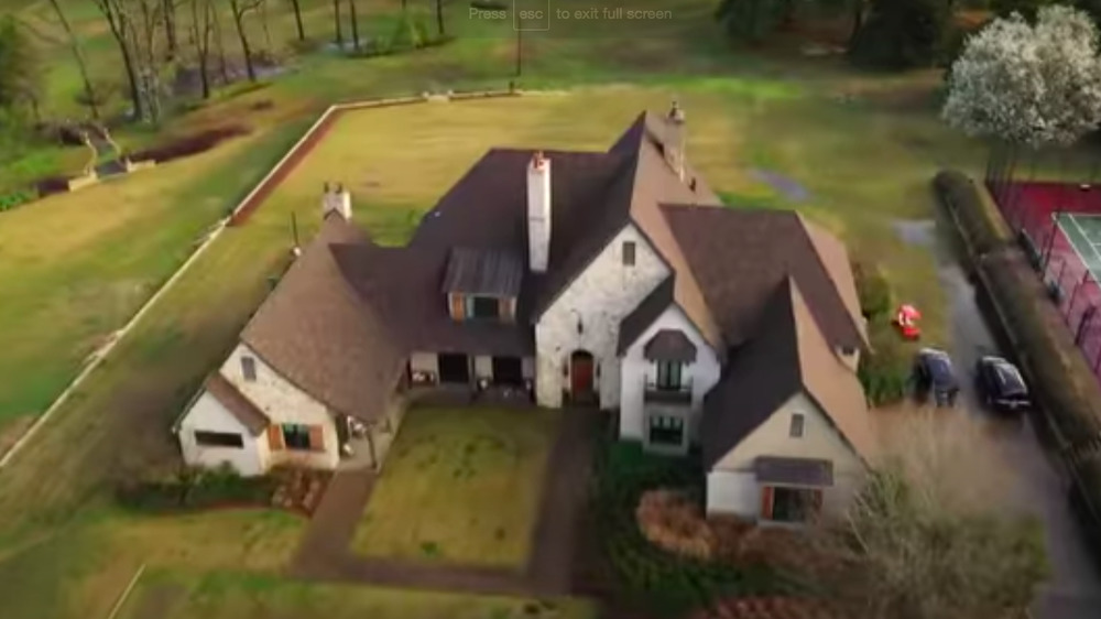 Sadie Robertson home, exterior from above