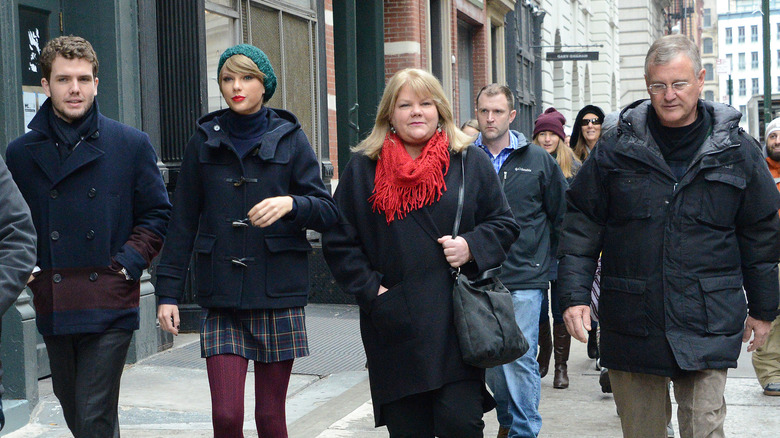 the Swift family walking in New York City