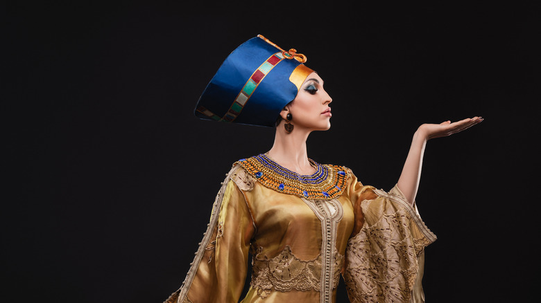 A woman dressed as Cleopatra 
