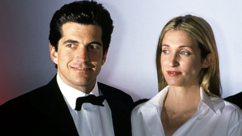 JFK Jr and Carolyn Bessette Kennedy smiling