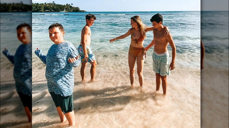 the dozier children having fun at the beach