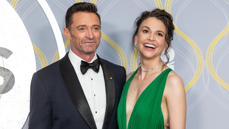 Hugh Jackman and Sutton Foster posing