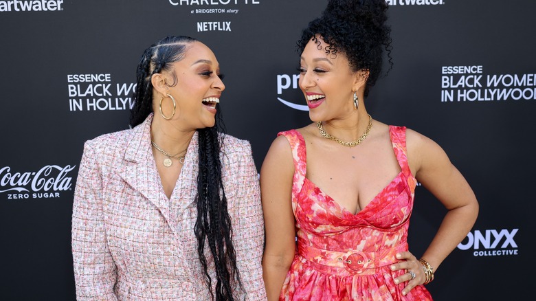 Tia and Tamera attend a red carpet event