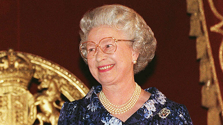 Queen Elizabeth 1990s