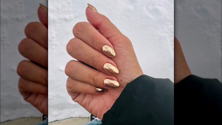 Gold nails