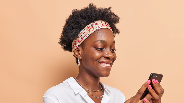 woman wearing a headband