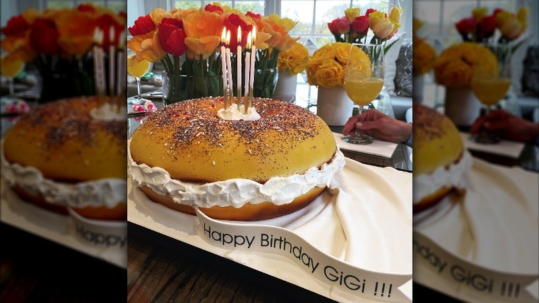 Gigi Hadid's bagel cake