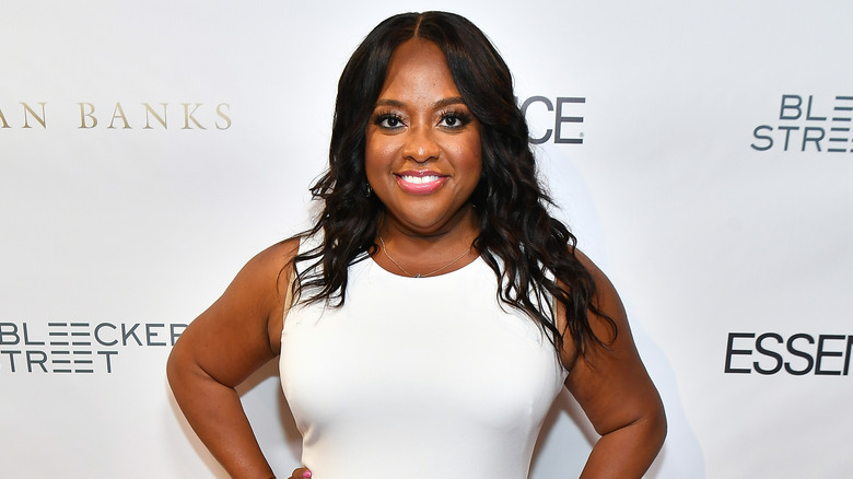 Sherri Shepherd poses on the red carpet