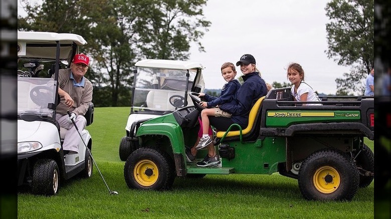 Donald Trump with daghter Ivanka and grandchildren