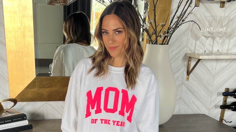 Jana Kramer in "Mom of the Year" sweatshirt