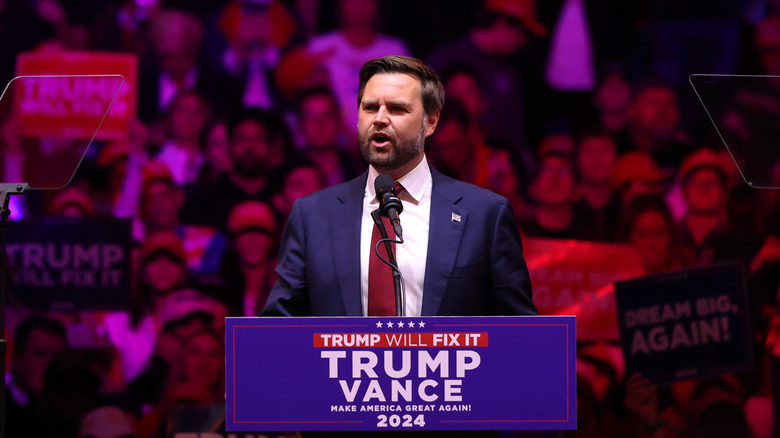 JD Vance speaking at Trump convention