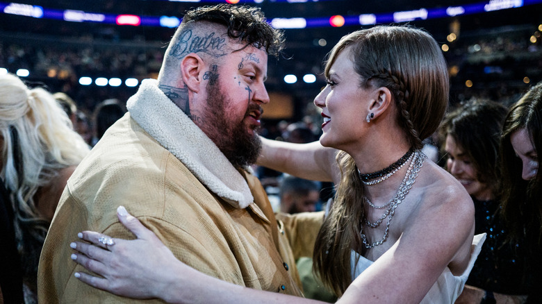 Taylor Swift embraces Jelly Roll at the 2024 Grammy Awards