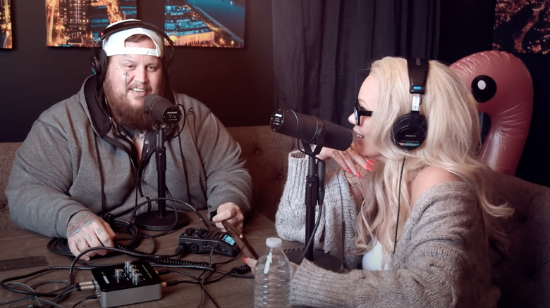 Jelly Roll and Bunnie Xo podcasting