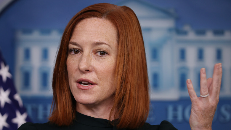 Jen Psaki speaking with her hand