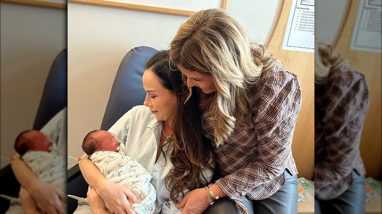 Jenna Bush Hager, Barbara Bush, and baby Cora 