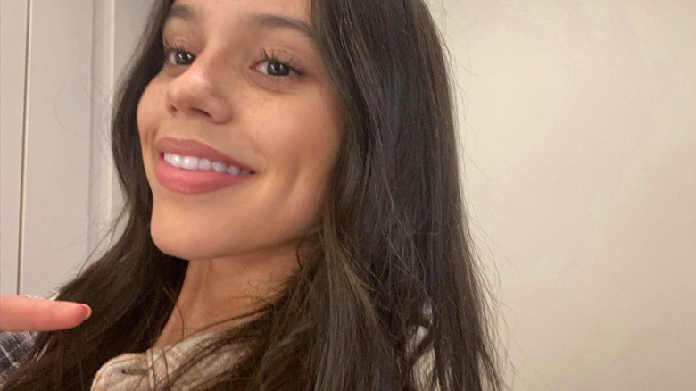 Jenna Ortega Looks Just As Gorgeous Without Makeup